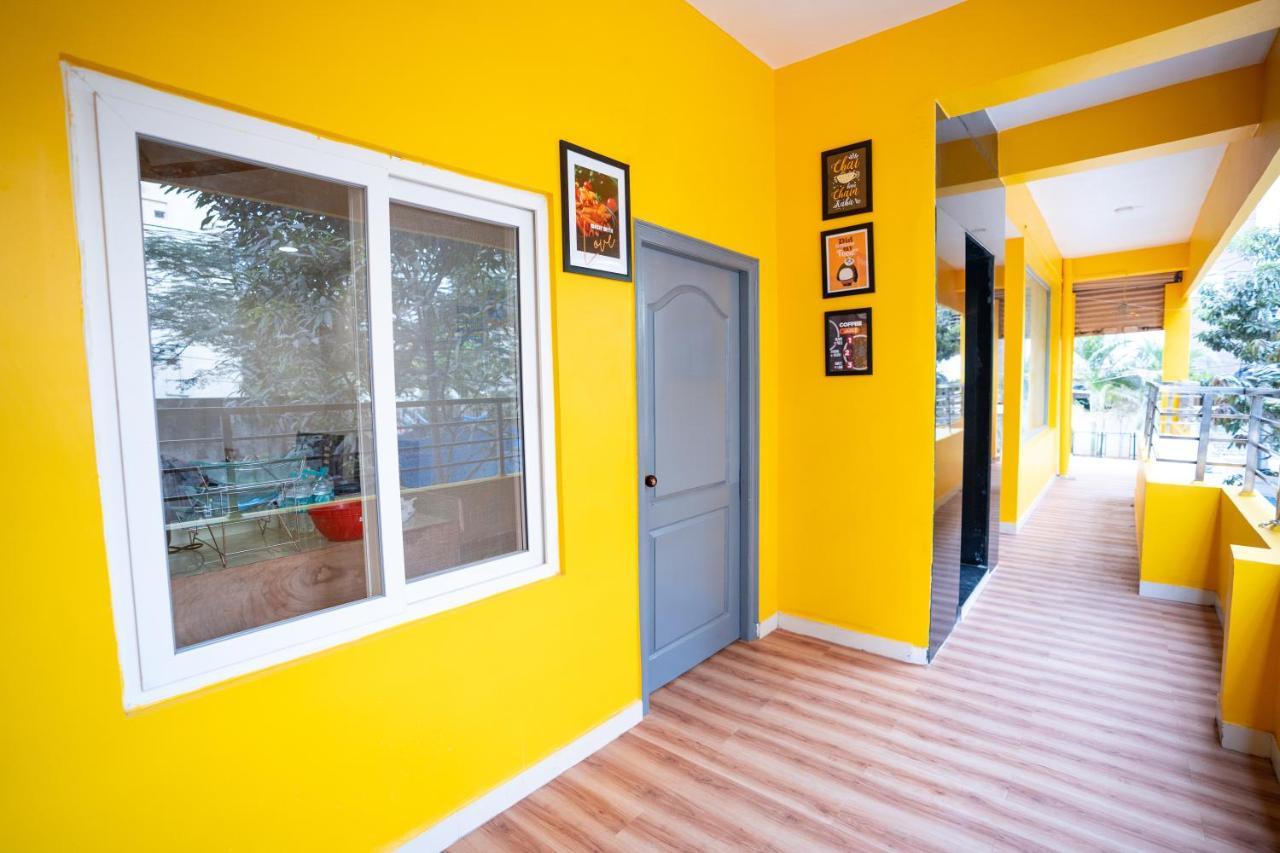 Yellow Bells Signature Hitec City Хидерабад Екстериор снимка