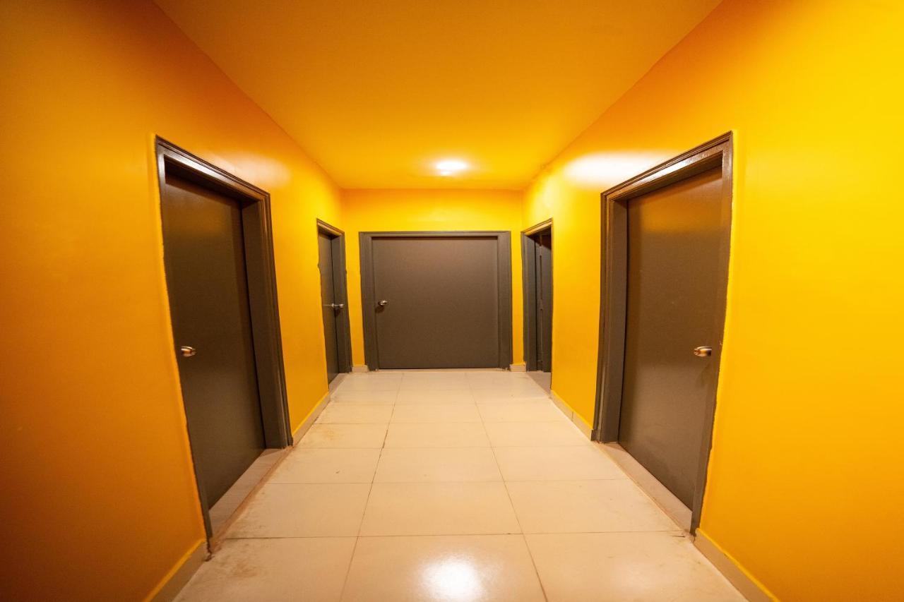 Yellow Bells Signature Hitec City Хидерабад Екстериор снимка